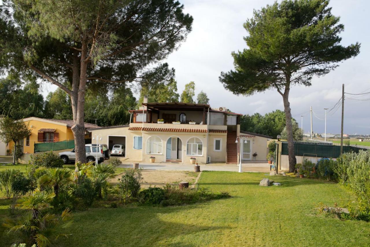 Avion B&B Elmas Buitenkant foto